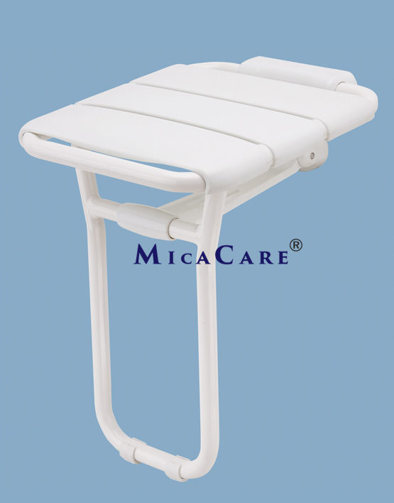 Folding seat with floor support